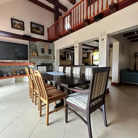 Villa Swiniarsko Z Basenem *
